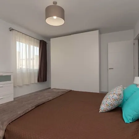 Mego 6 - Two Bed Apartment Los Cristianos (Tenerife)