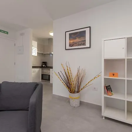 Mego 6 - Two Bed Los Cristianos (Tenerife)
